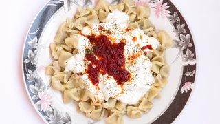 Türkische Nudeln mit Joghurt (Manti)