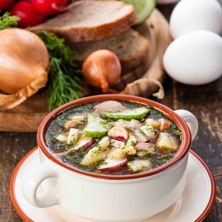 Okroschka (Russische Sommersuppe)