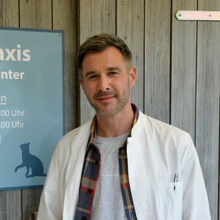 Jochen Schropp spielt Dr. Kajo Winter bei "Tiere bis unters Dach"