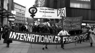 Frauendemo beim Internationalen Frauentag .